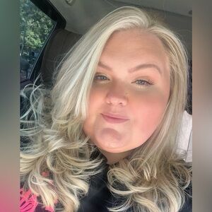 Meet your Posher, Ashleigh